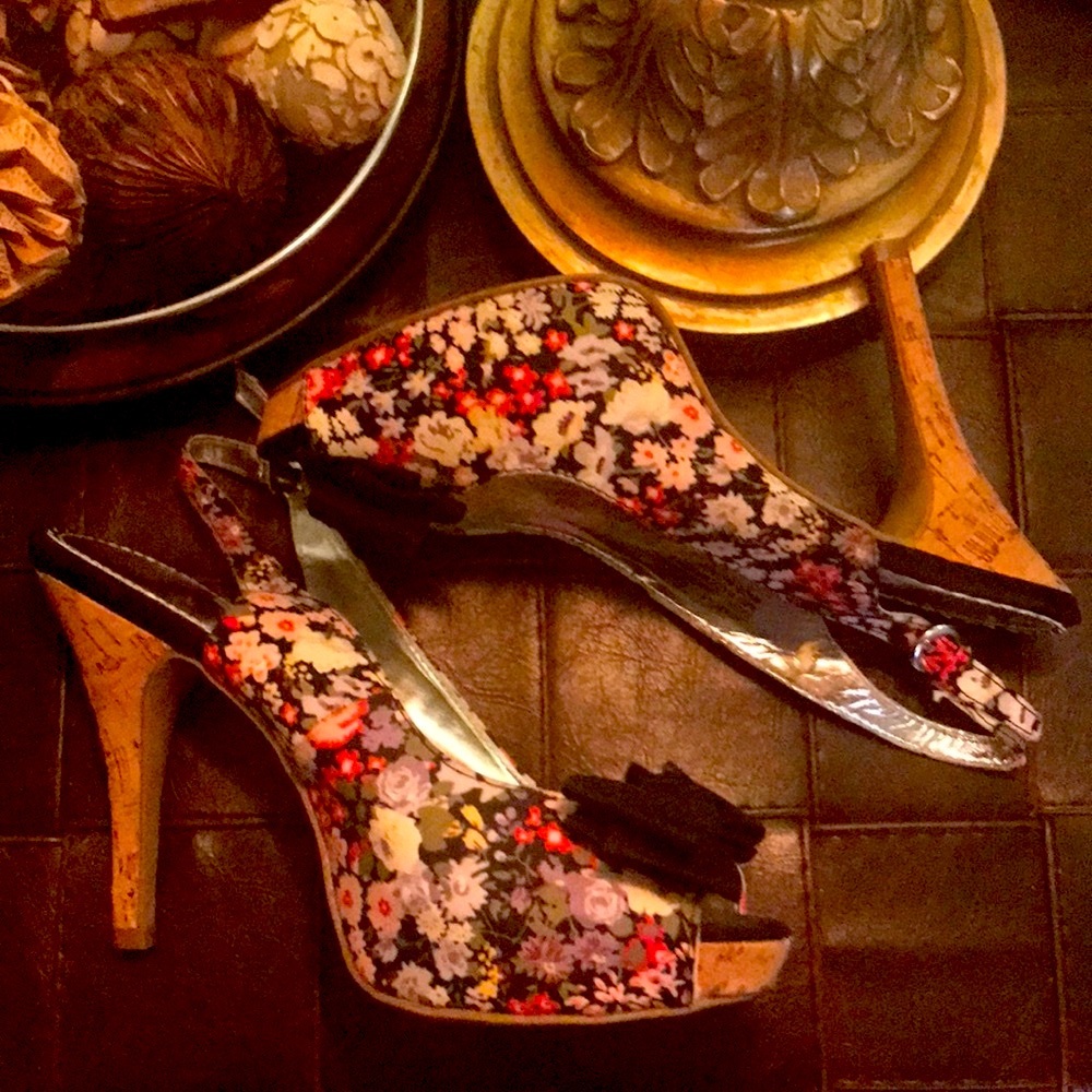 BUNDLE for a discount! Ladies floral shoe.
